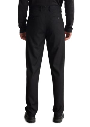 Marc OPolo Chinohose "mit smarten Nadelstreifen"